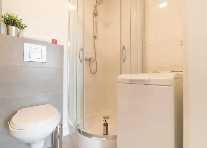 Rent Like - Legnicka 24 Szálloda *