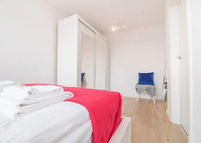 Rent Like - Legnicka 24 Szálloda *